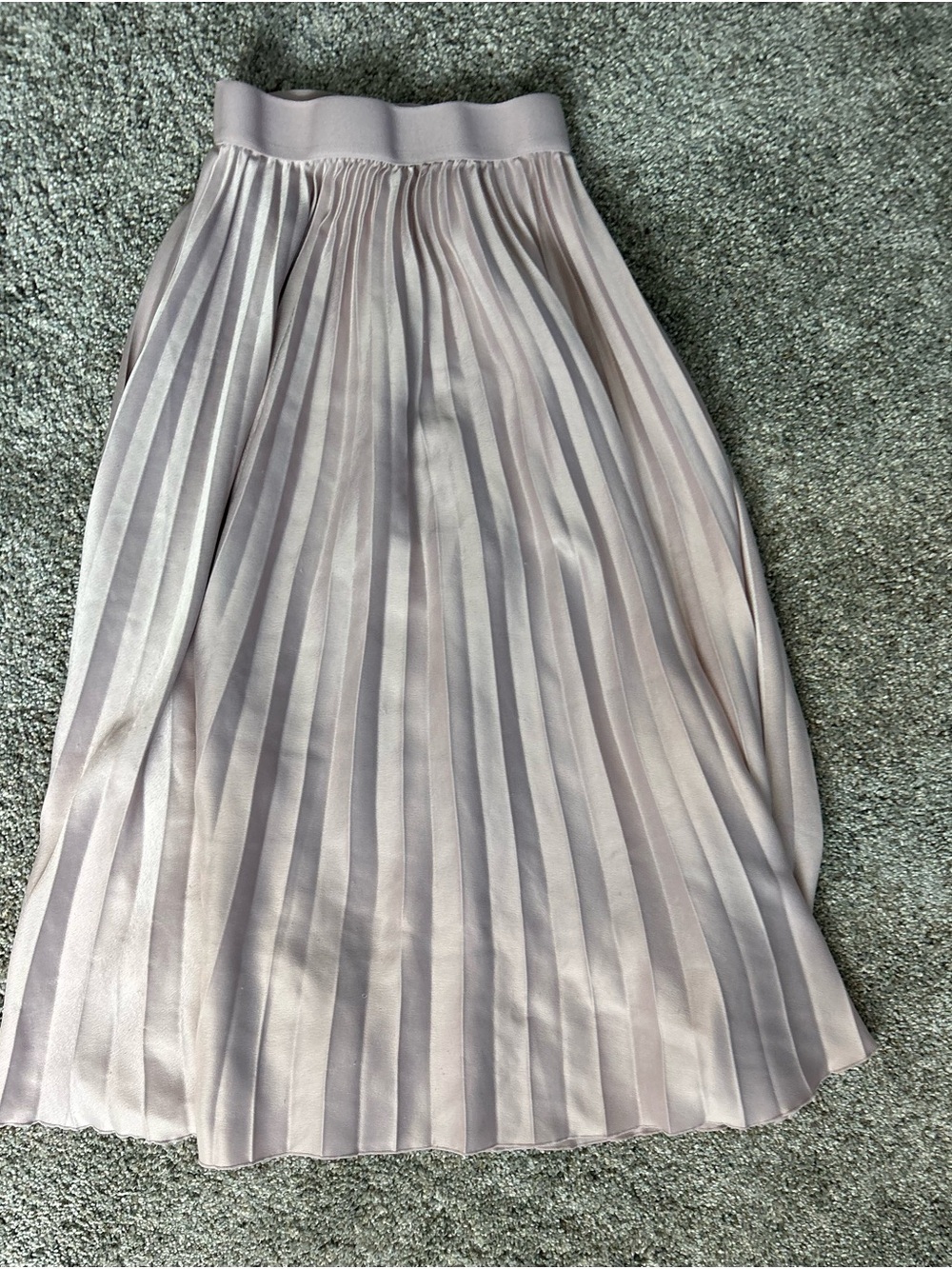 H&M Pleated Skirt in Light Mauve - XS